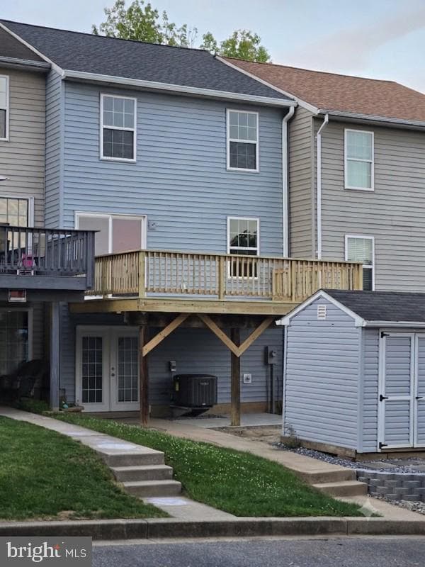 647 Windsor Drive photo 42