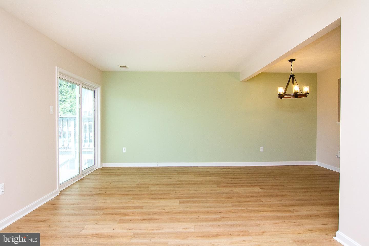 647 Windsor Drive photo 6