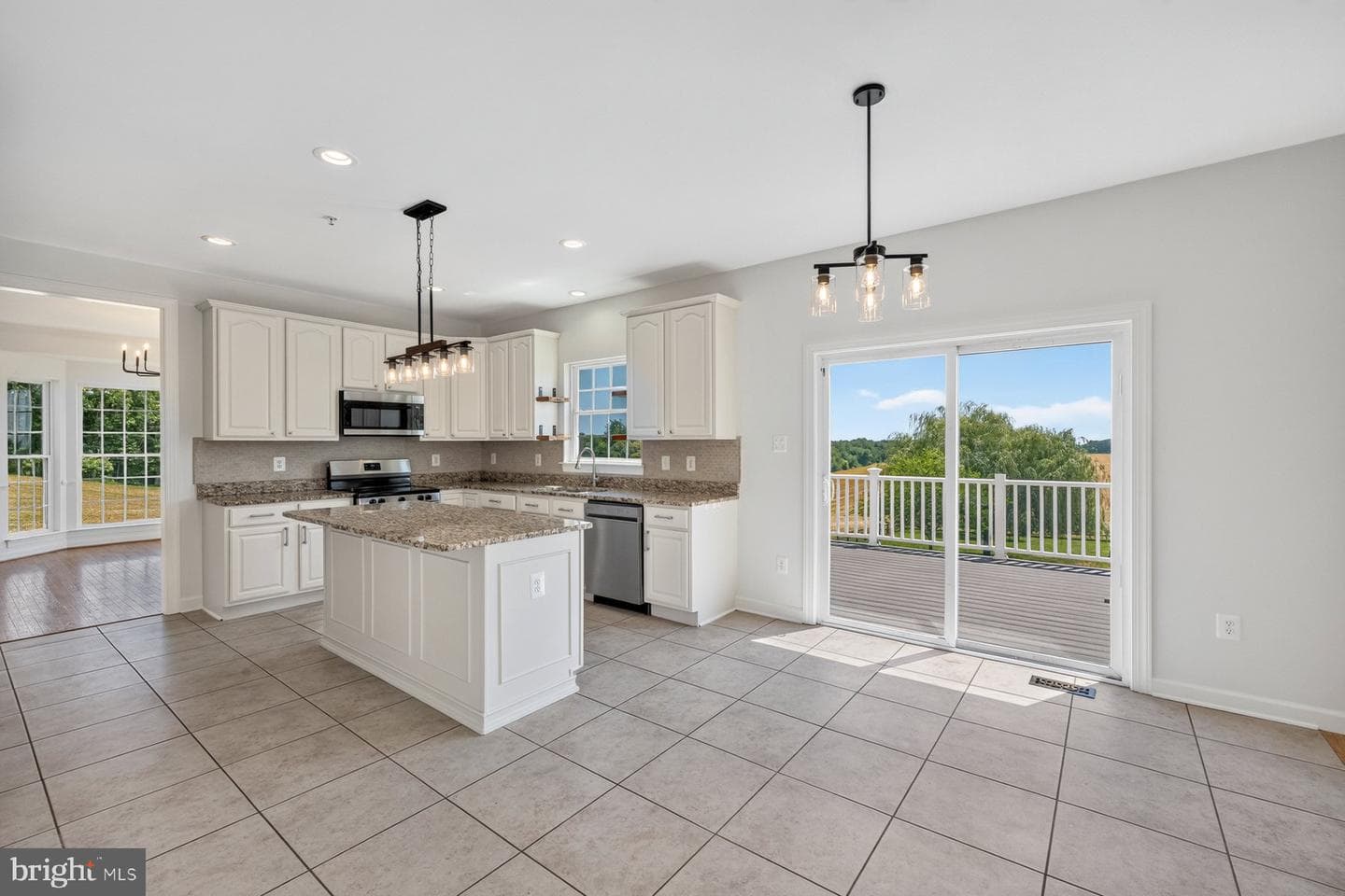 5891 Woodbine Road photo 14
