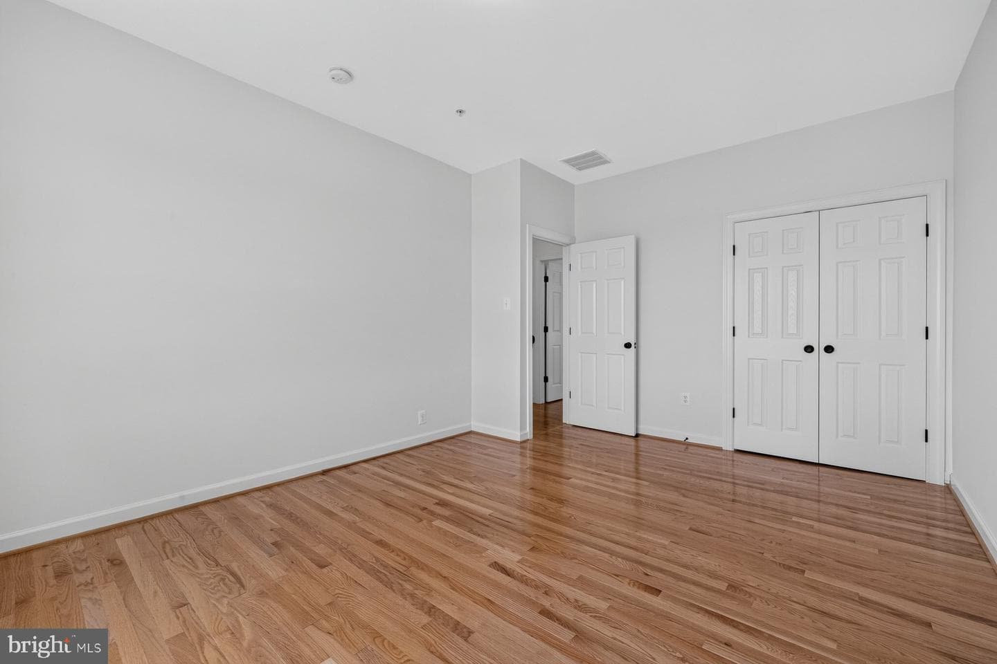5891 Woodbine Road photo 19