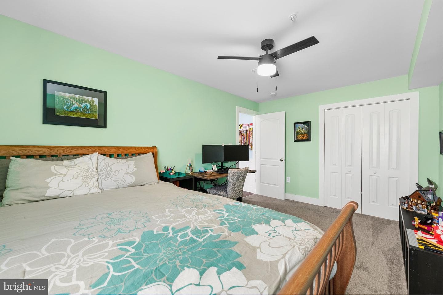6 Henry House Circle photo 43