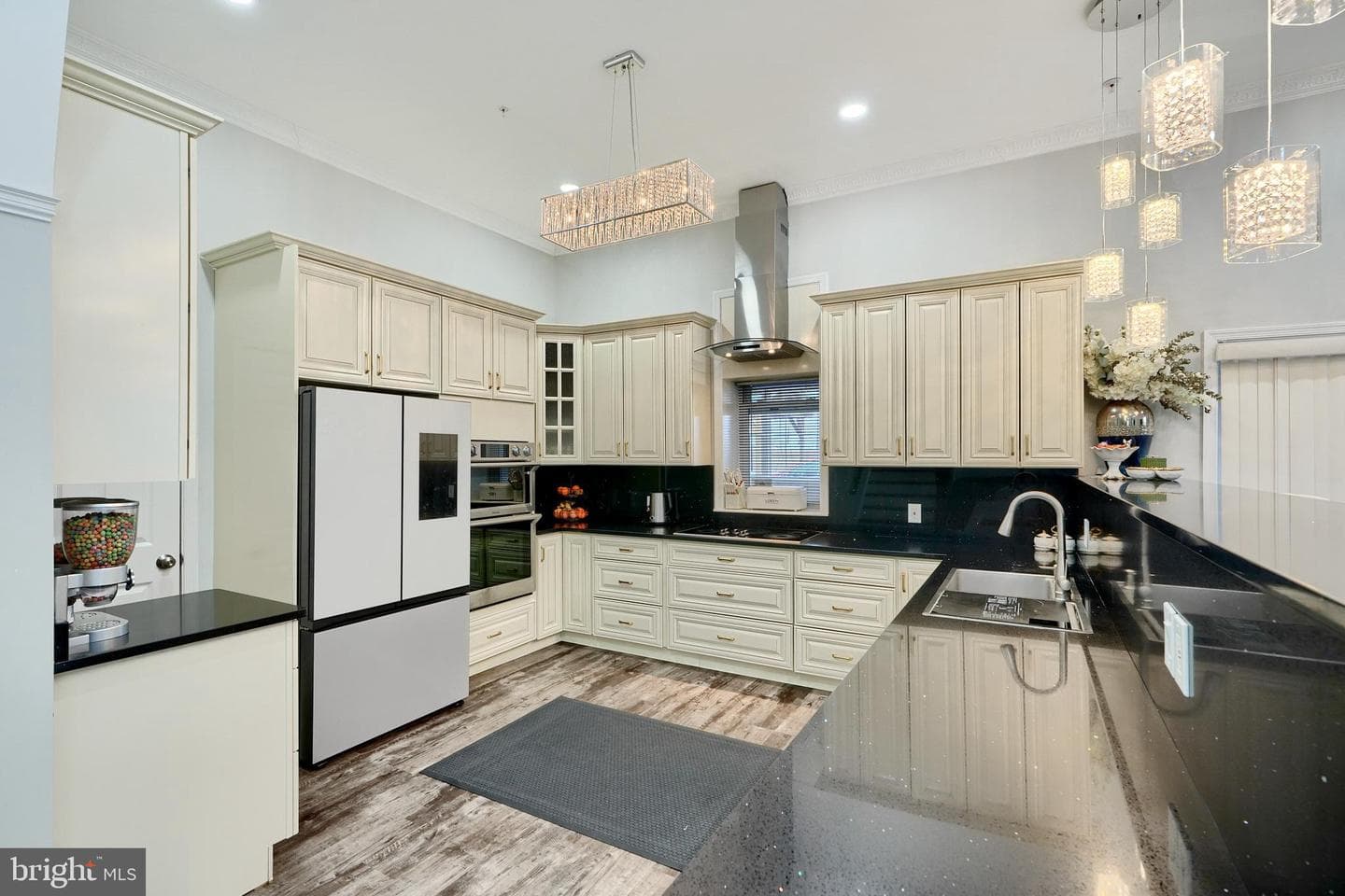 5021 Harney Road photo 25