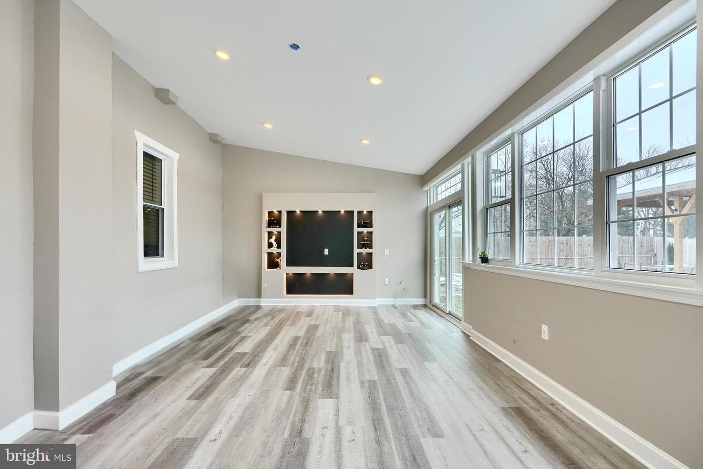 5021 Harney Road photo 33