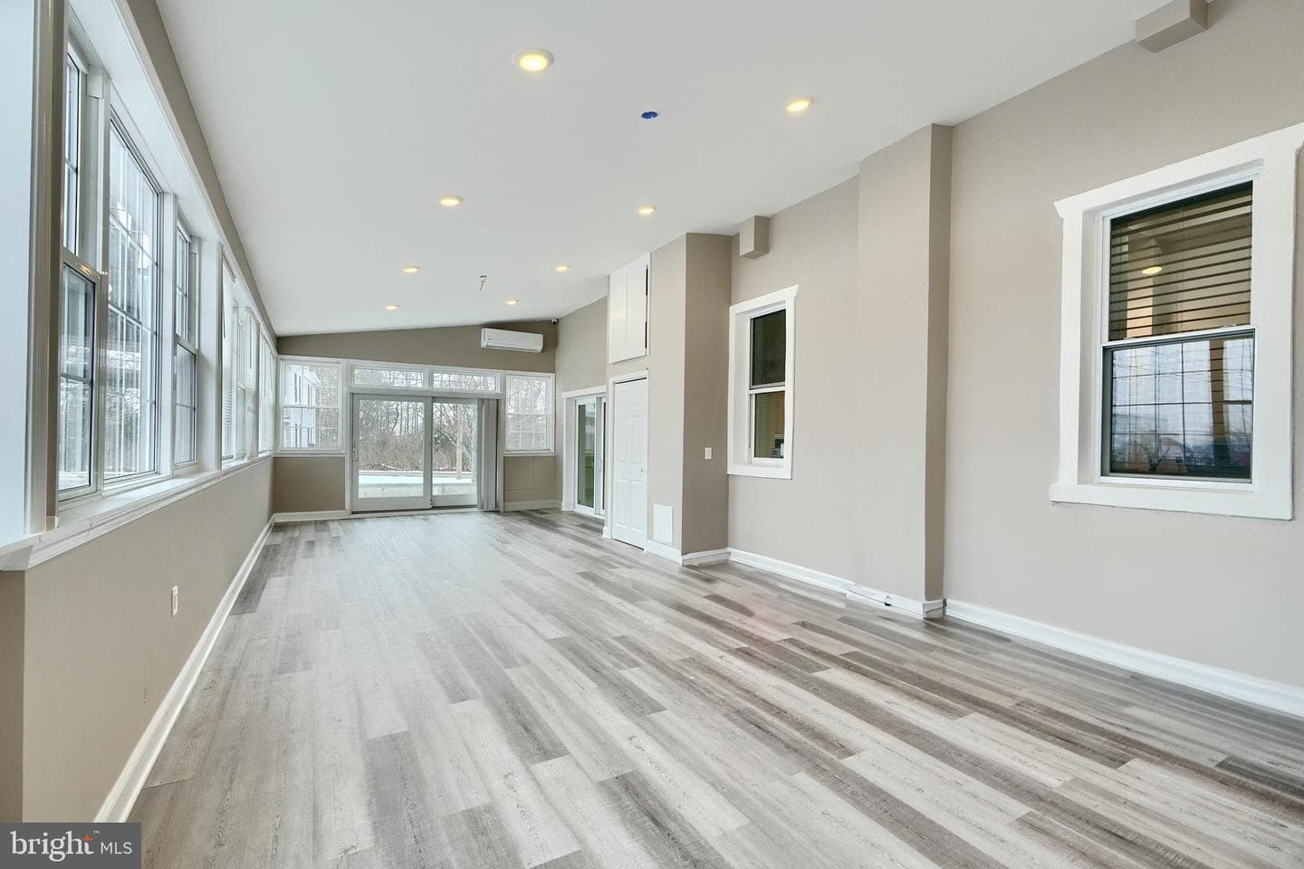 5021 Harney Road photo 34
