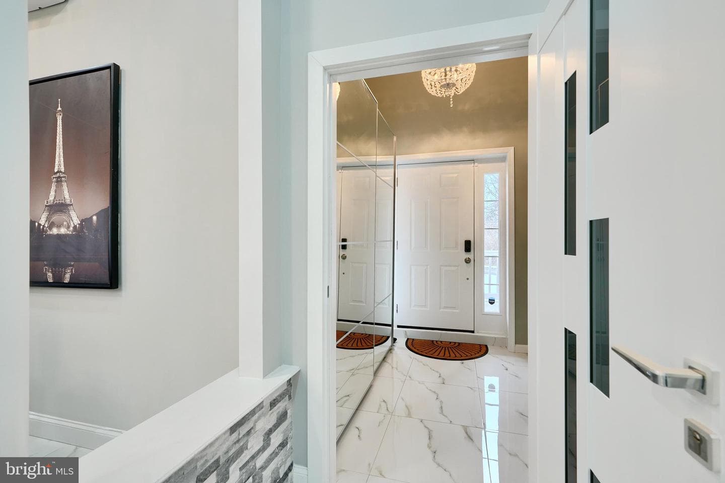 5021 Harney Road photo 7