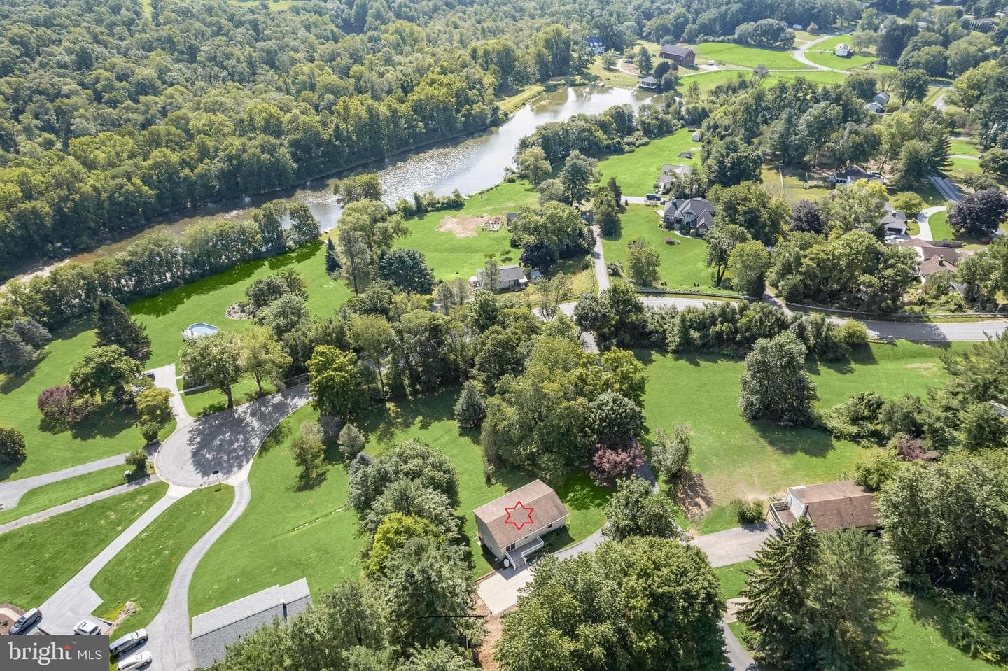 308 Waterview Court photo 42