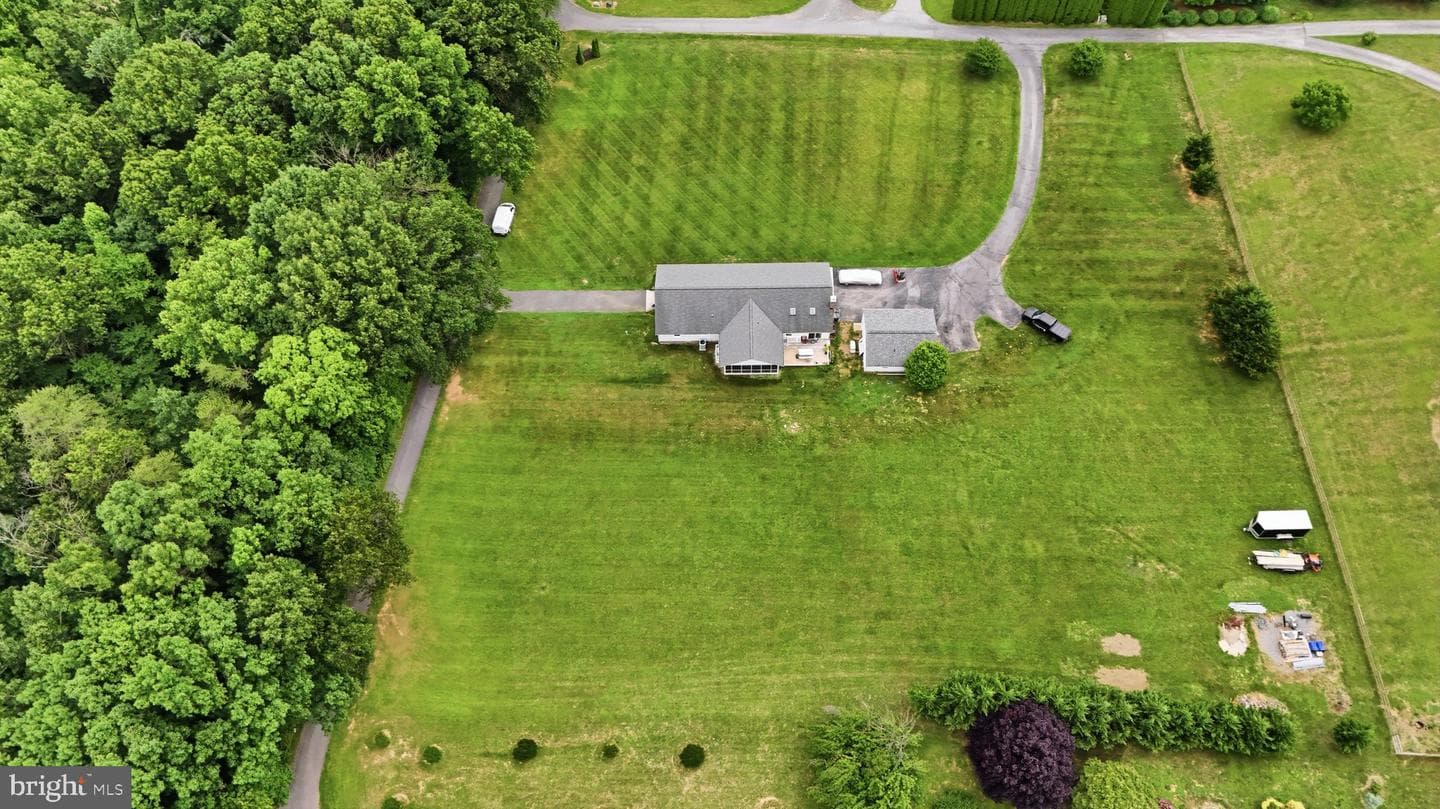 2910 Clear Hill Lane photo 5