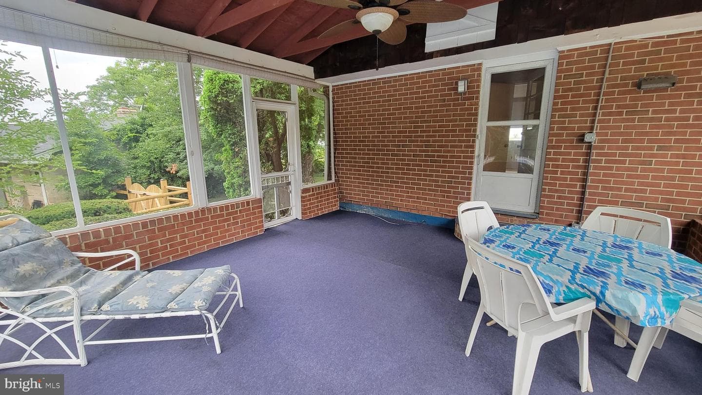 313 Wayne Avenue photo 5