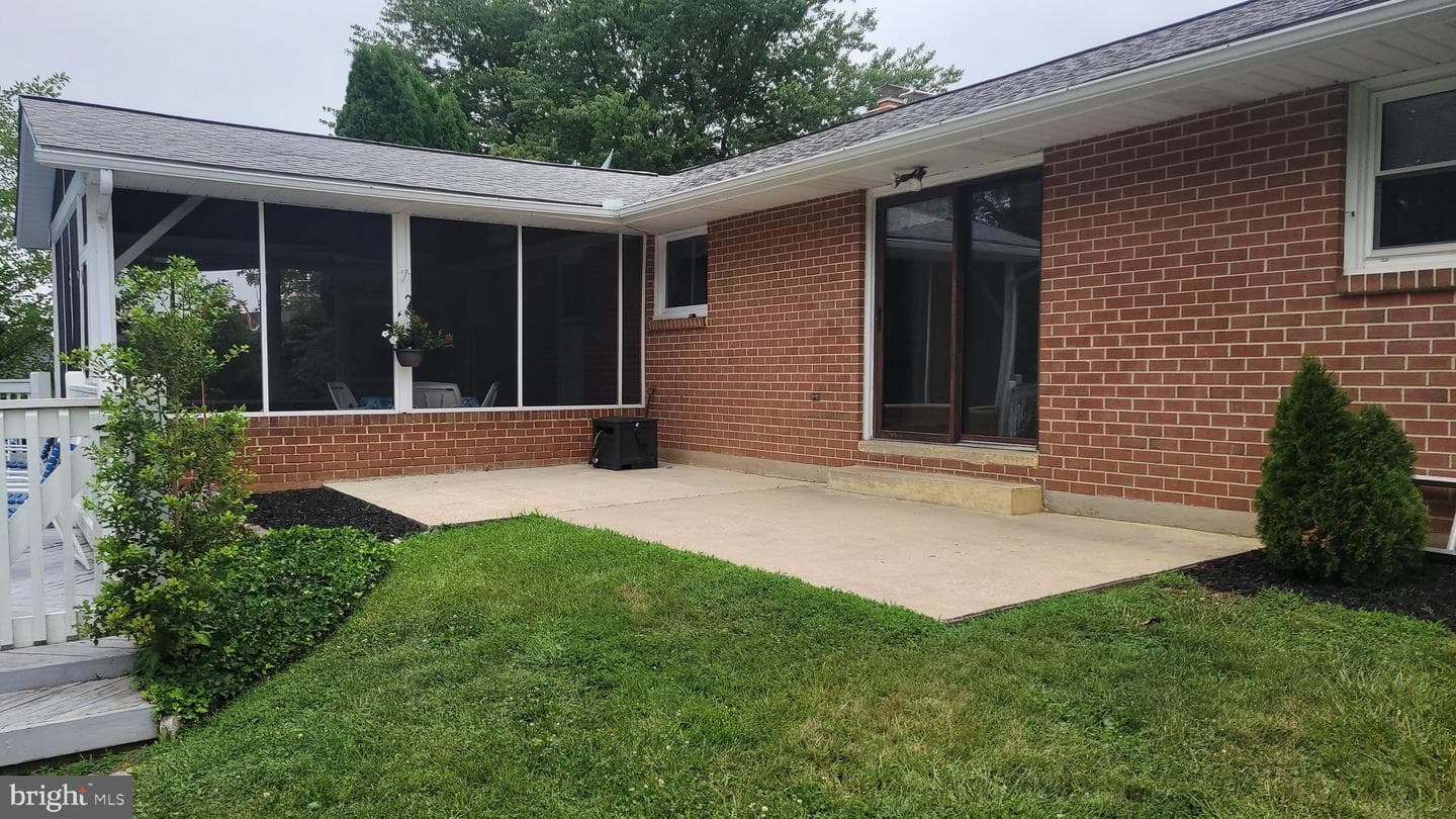 313 Wayne Avenue photo 7