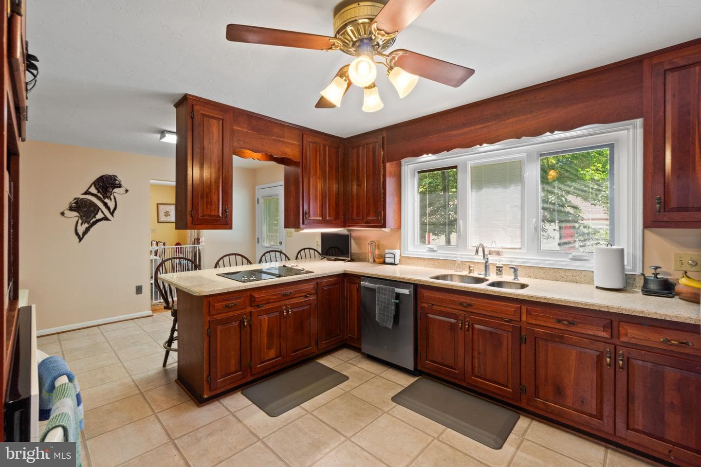 2597 Braddock Road photo 19