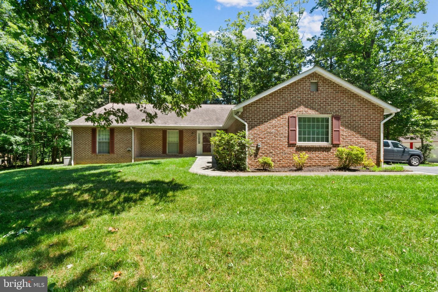 2597 Braddock Road photo 3