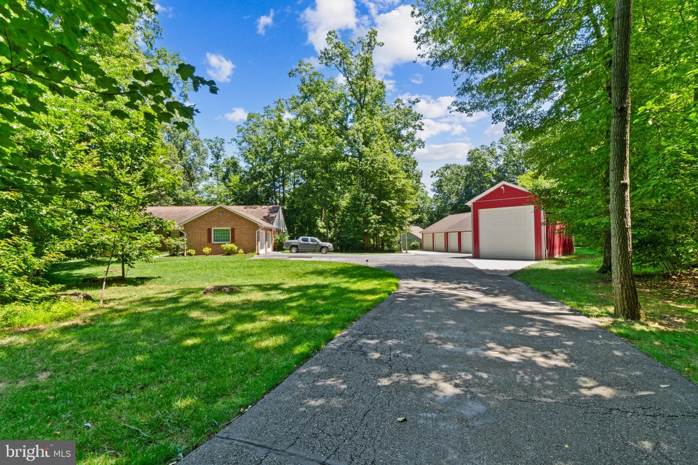2597 Braddock Road photo 5