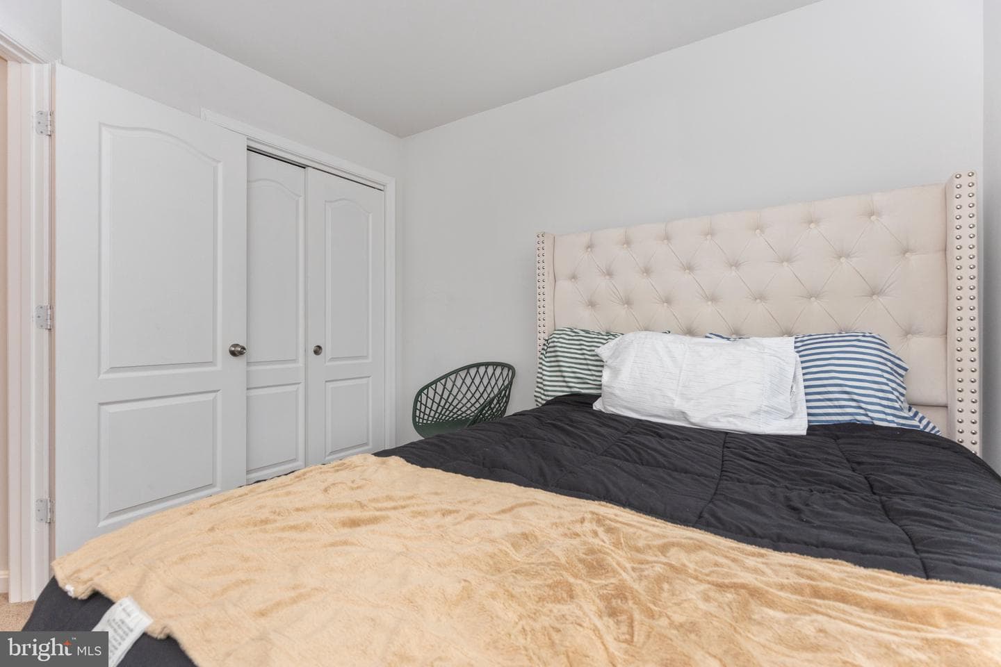 300 Carbine Street photo 14