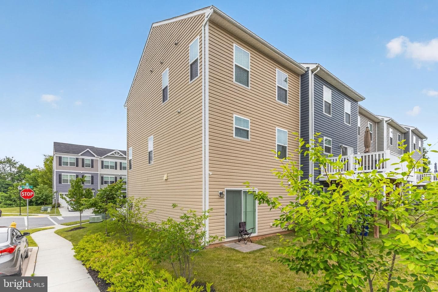 300 Carbine Street photo 29