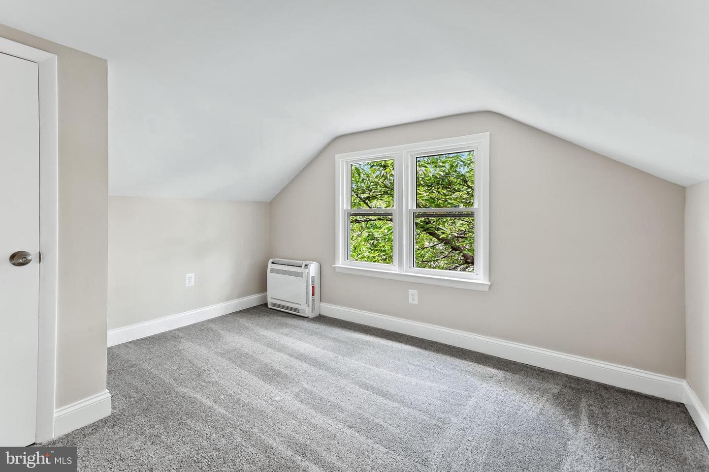 105 Warfieldsburg Road photo 16