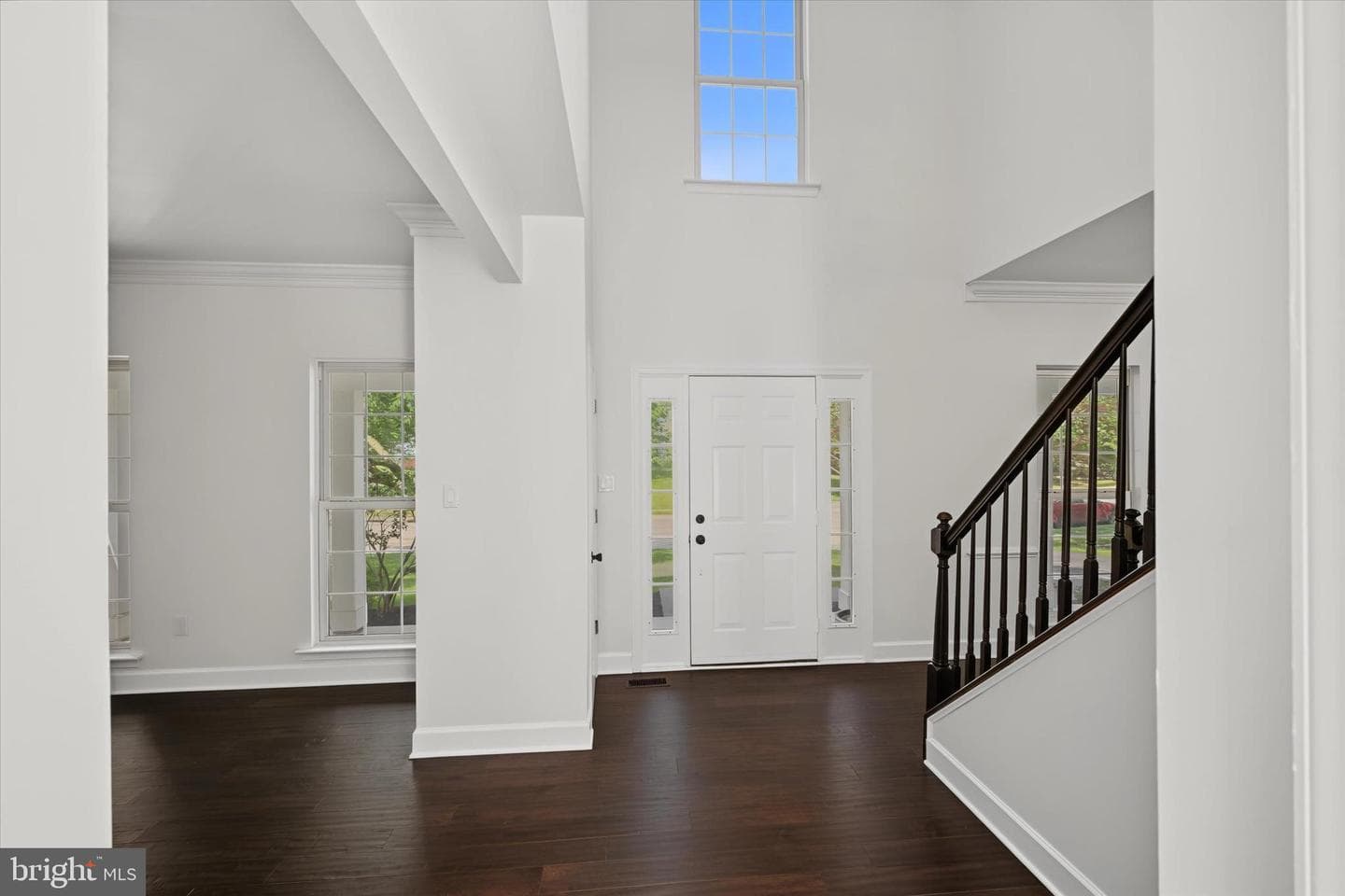 812 Caren Drive photo 5