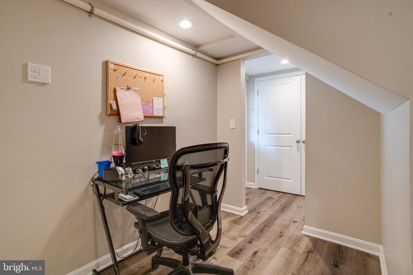 2552 Arthur Avenue photo 39