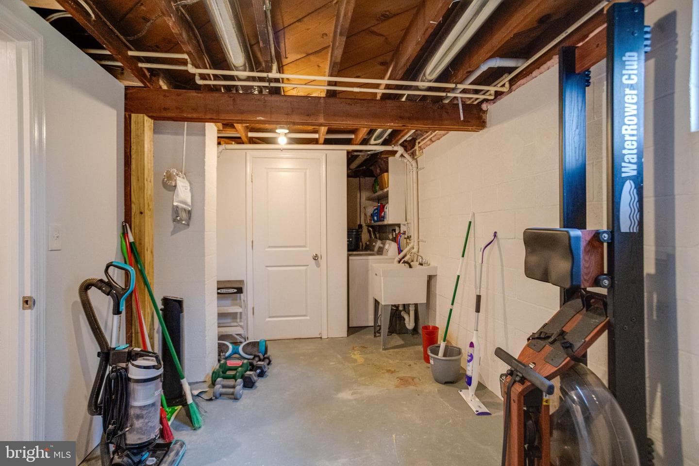 2552 Arthur Avenue photo 47