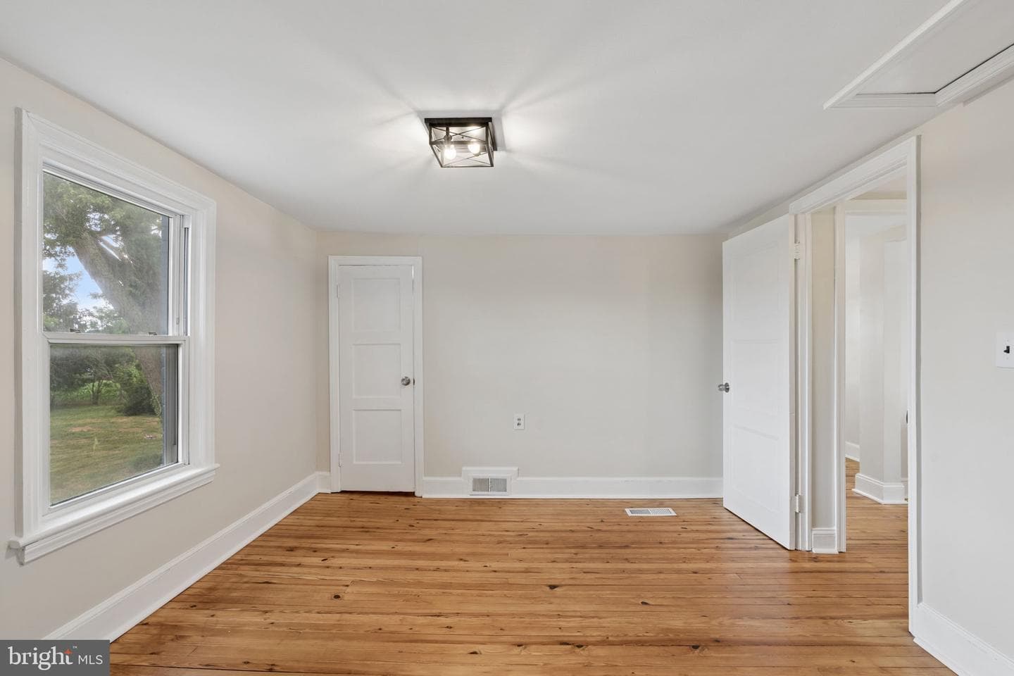 155 Liberty Road photo 33