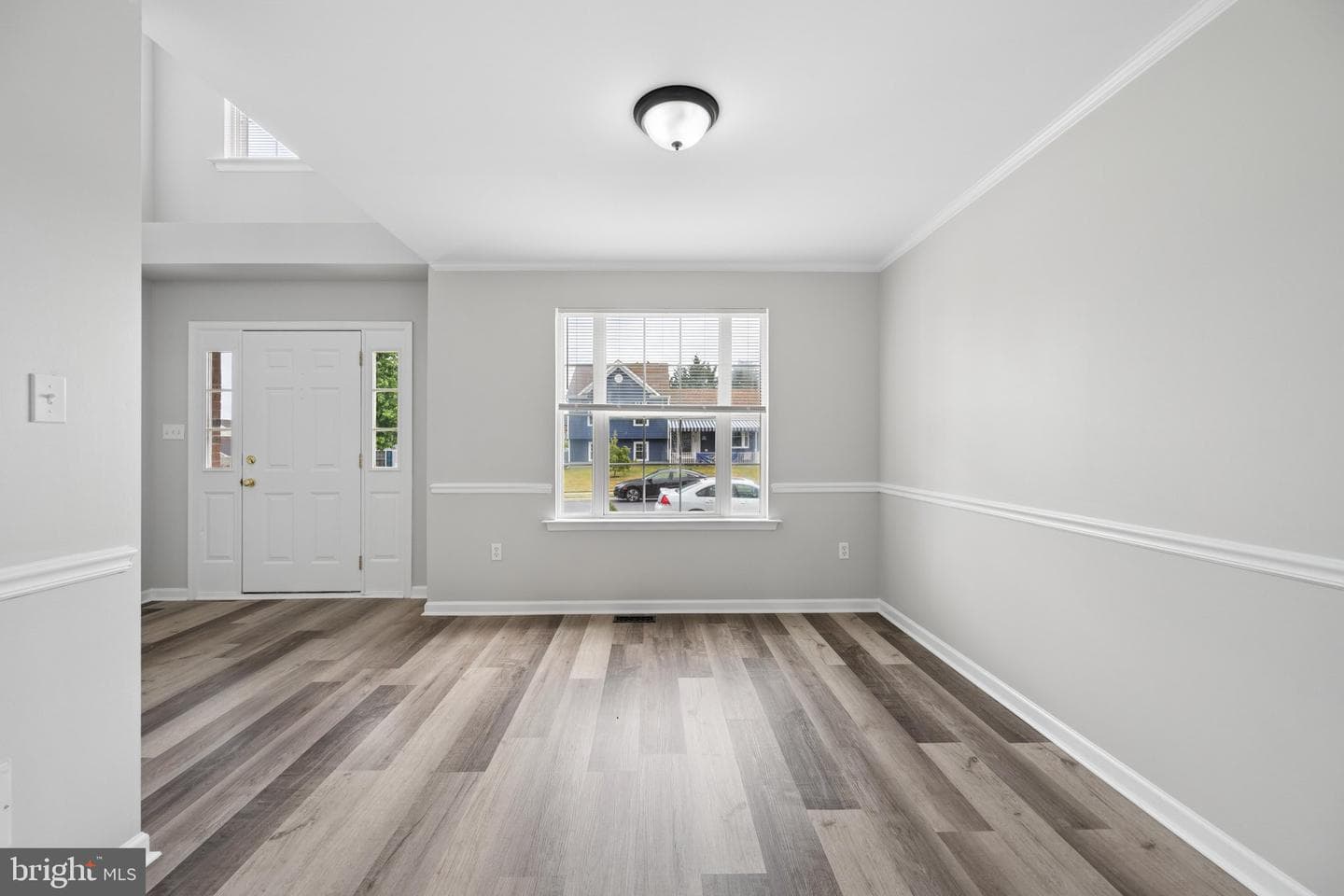 207 Bentley Street photo 13