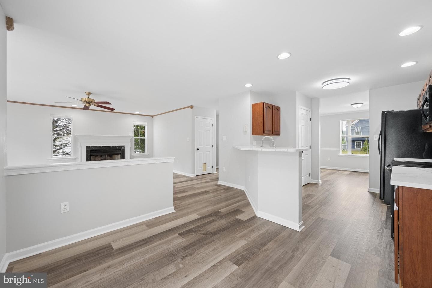 207 Bentley Street photo 24