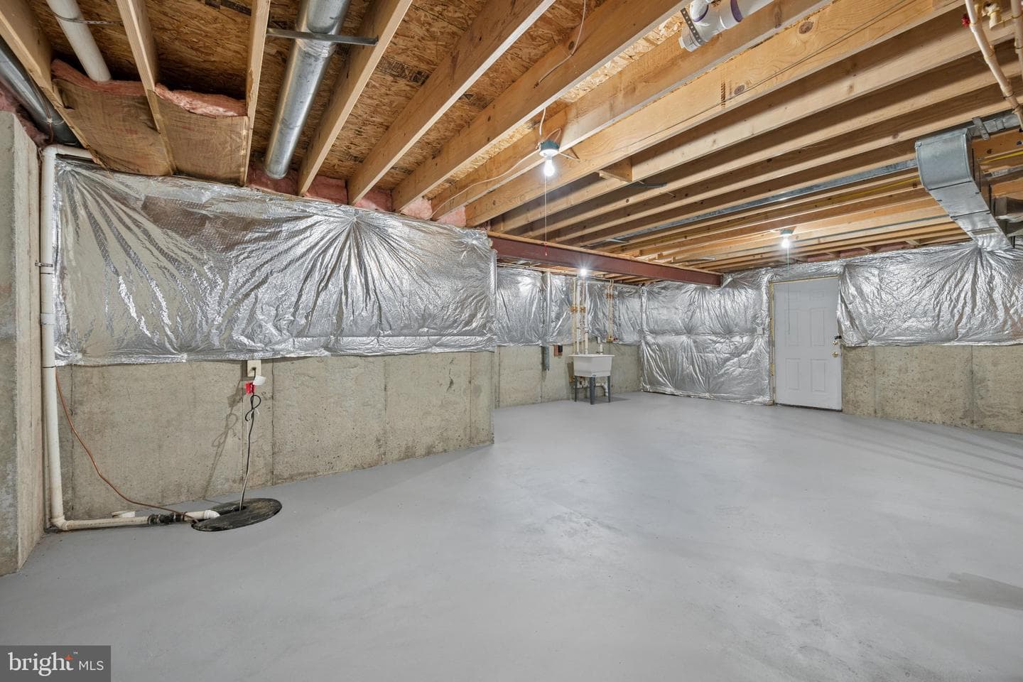 207 Bentley Street photo 60