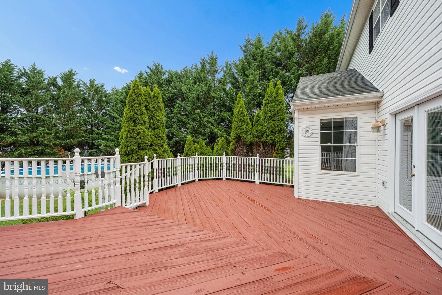 207 Bentley Street photo 72