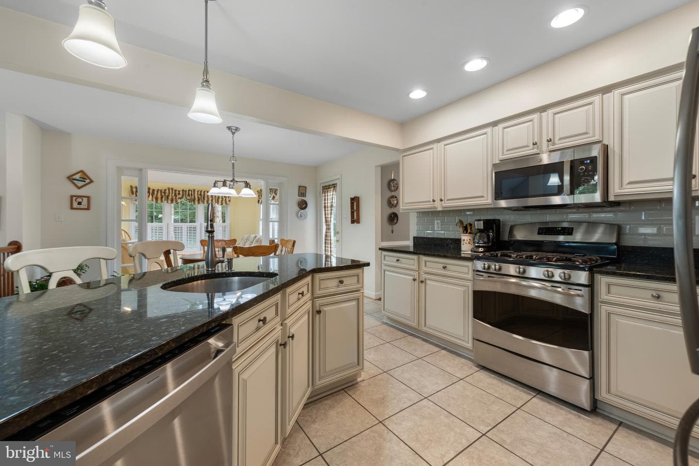 5999 Calvert Way photo 16