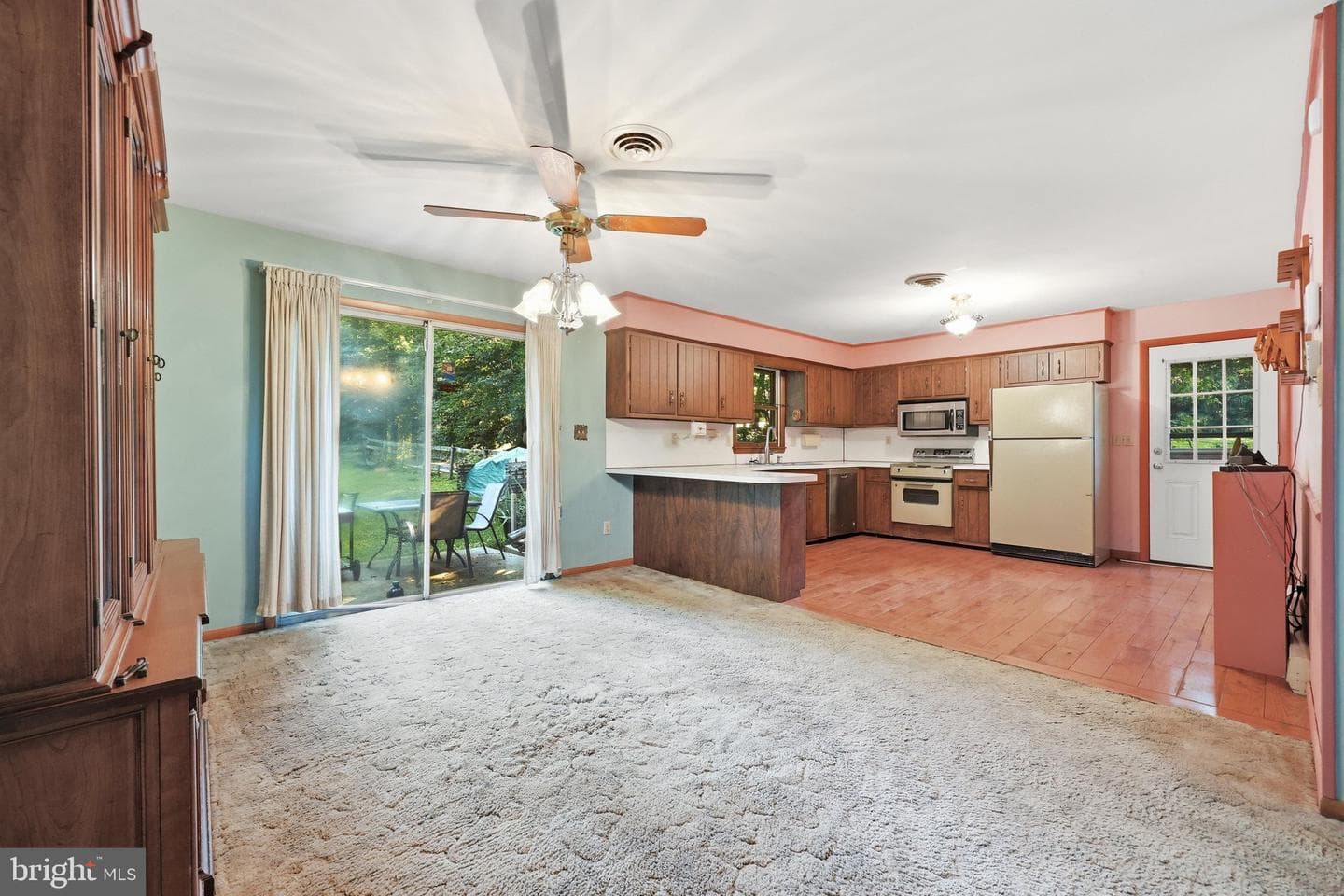 1812 W Liberty Road photo 10