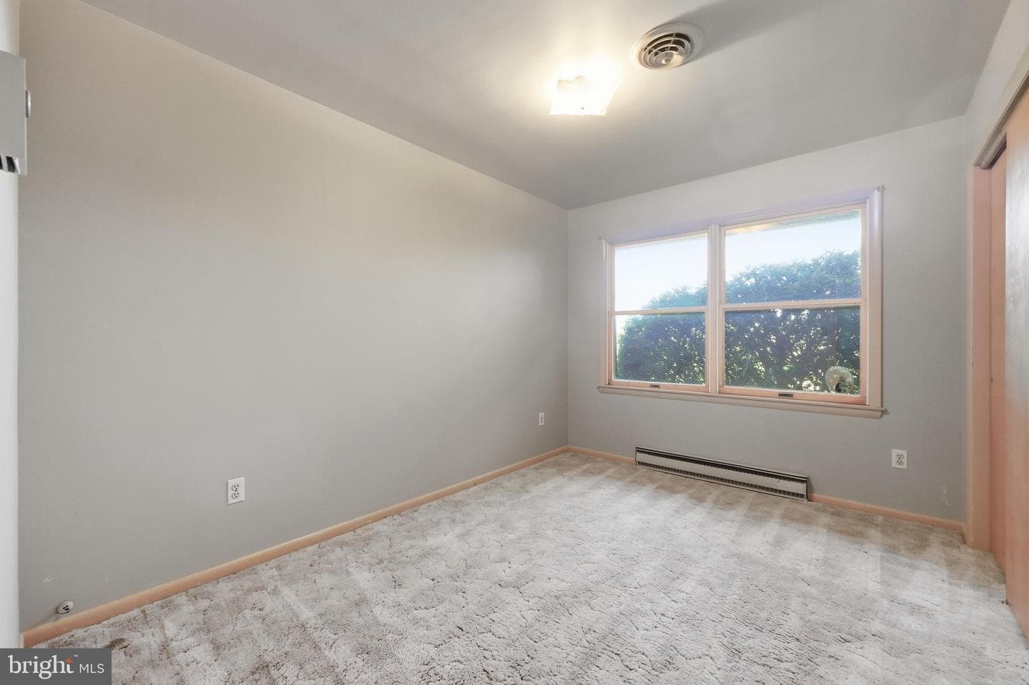 1812 W Liberty Road photo 24