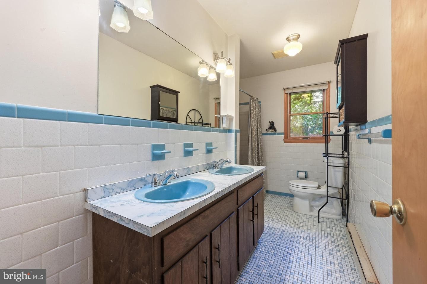 1812 W Liberty Road photo 30
