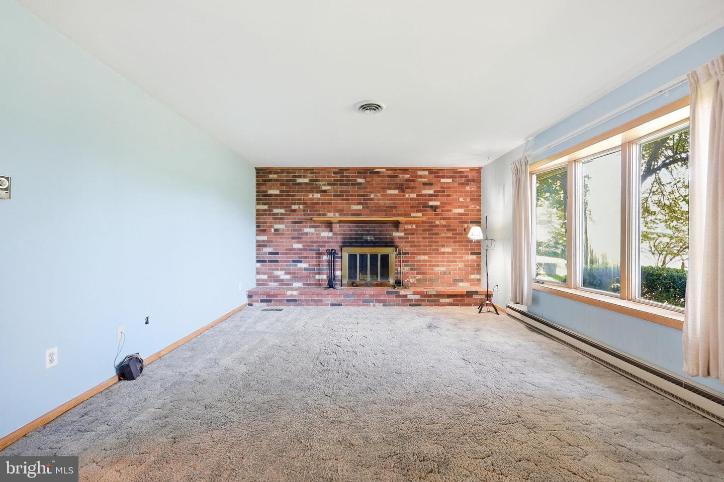1812 W Liberty Road photo 4
