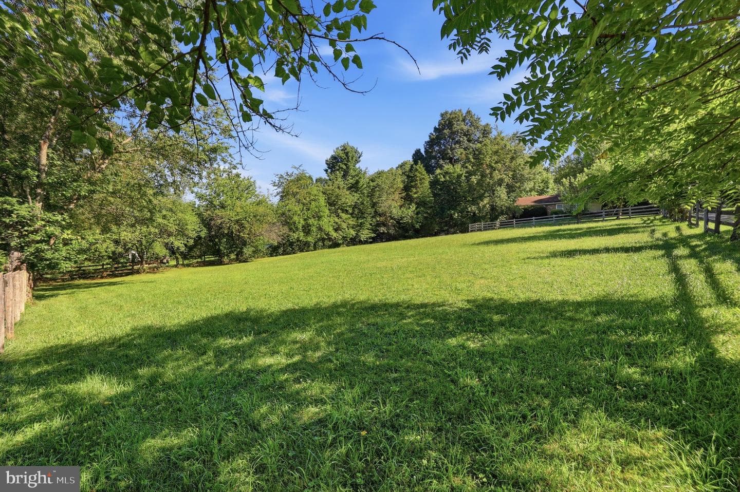1812 W Liberty Road photo 53