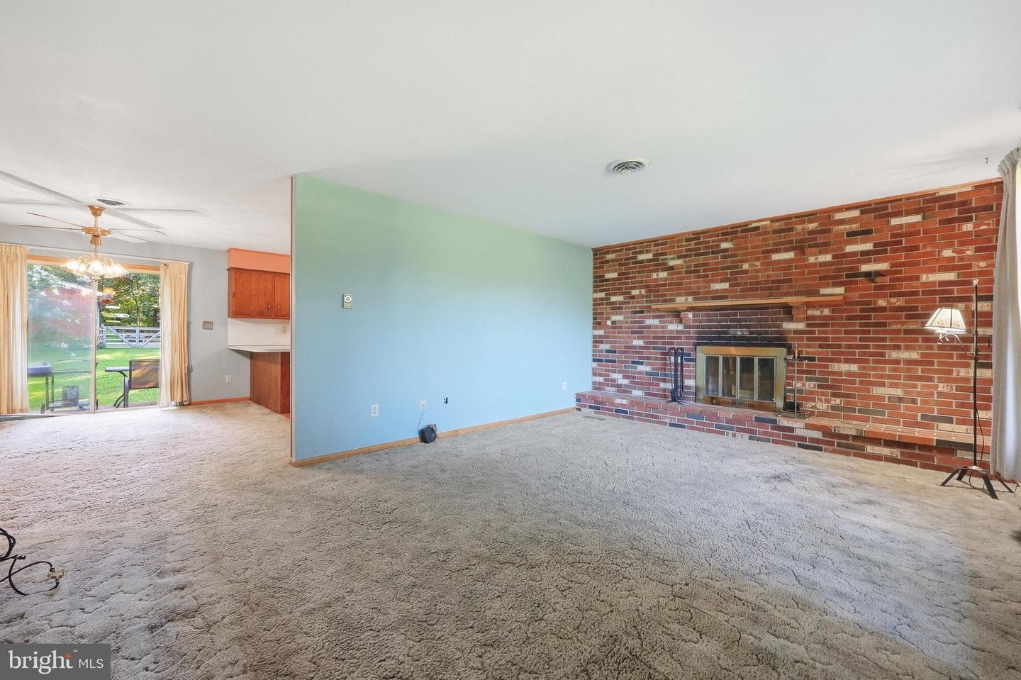 1812 W Liberty Road photo 6