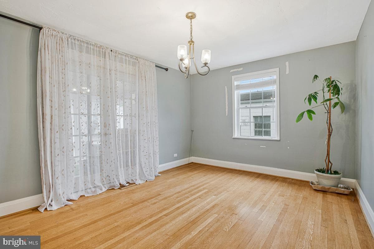 315 College Avenue photo 8