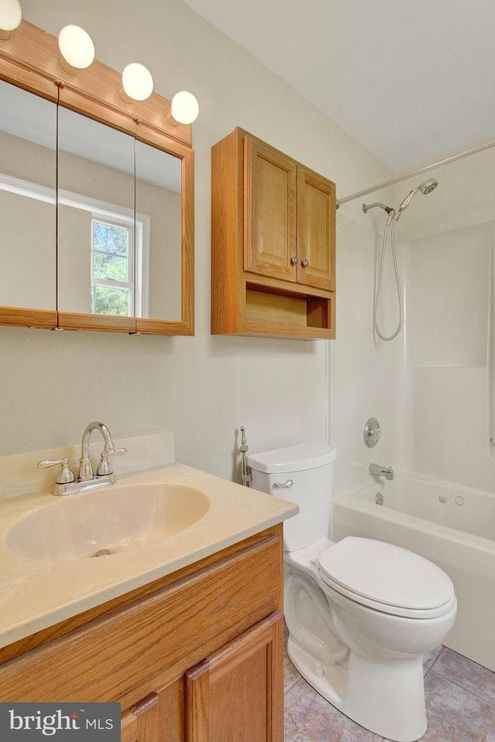 4724 Trail Court photo 19