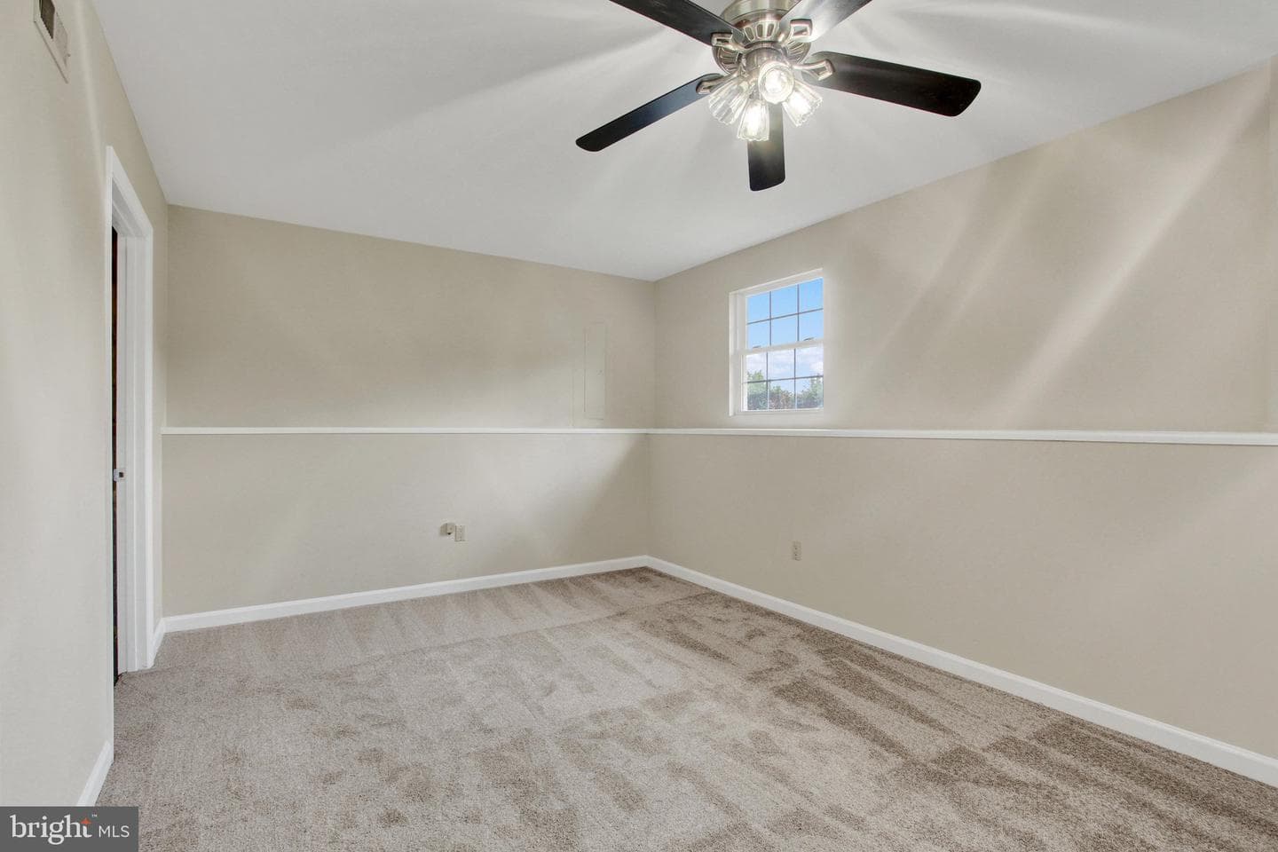 4724 Trail Court photo 25