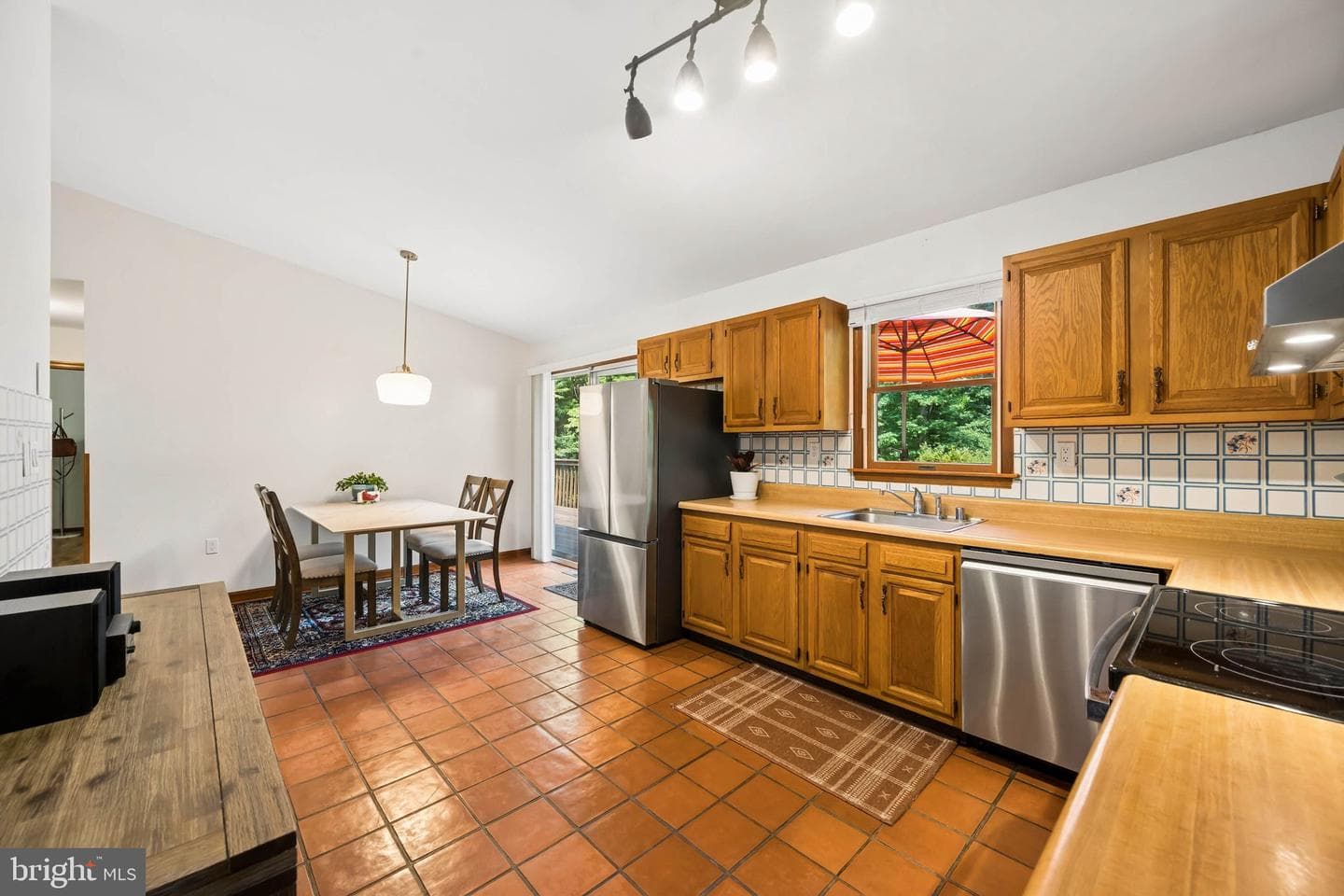 1480 Algonquin Court photo 10
