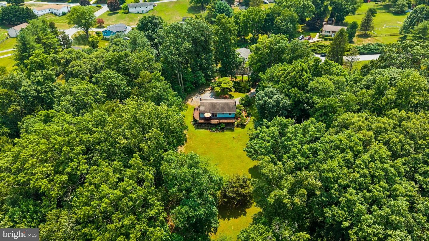 1480 Algonquin Court photo 36