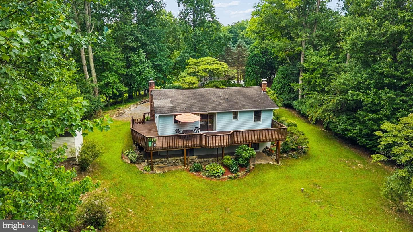 1480 Algonquin Court photo 4