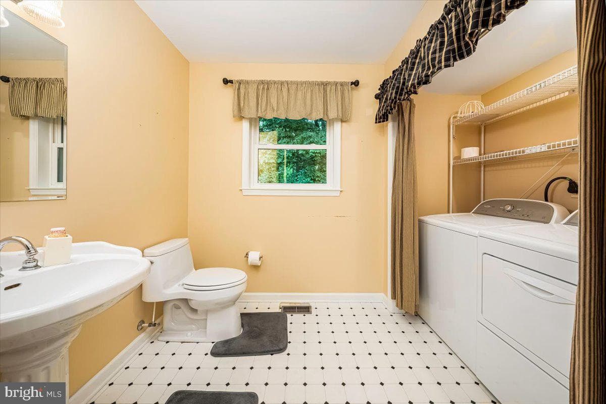 790 Redskin Drive photo 28
