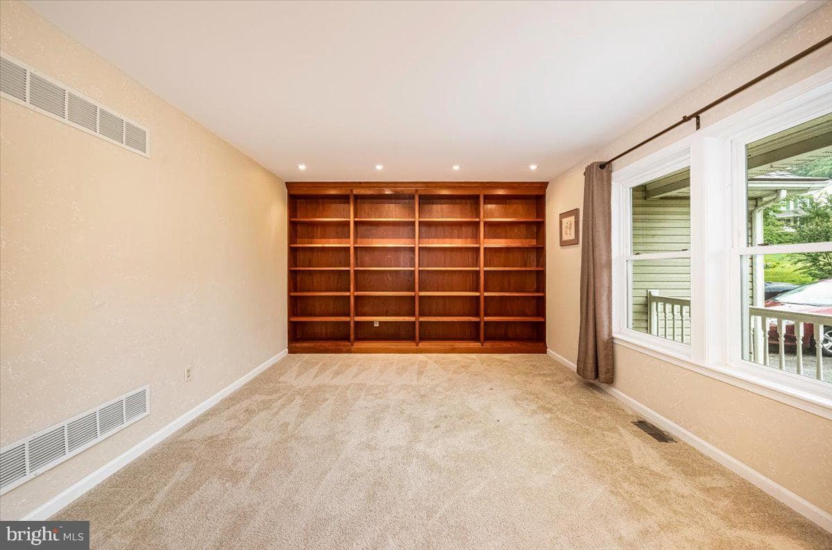790 Redskin Drive photo 7