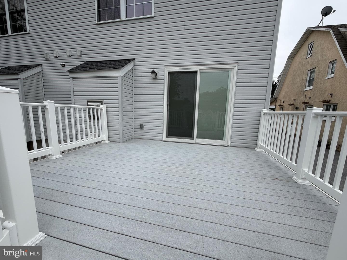 524 Locust Avenue photo 15