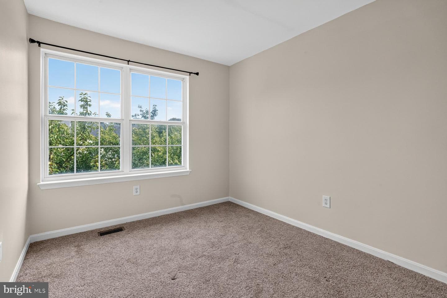 72 Sable Court photo 14