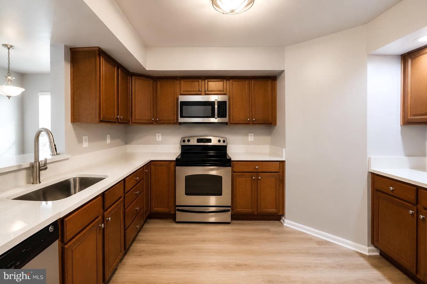 6488 Cornwall Drive #13 photo 9