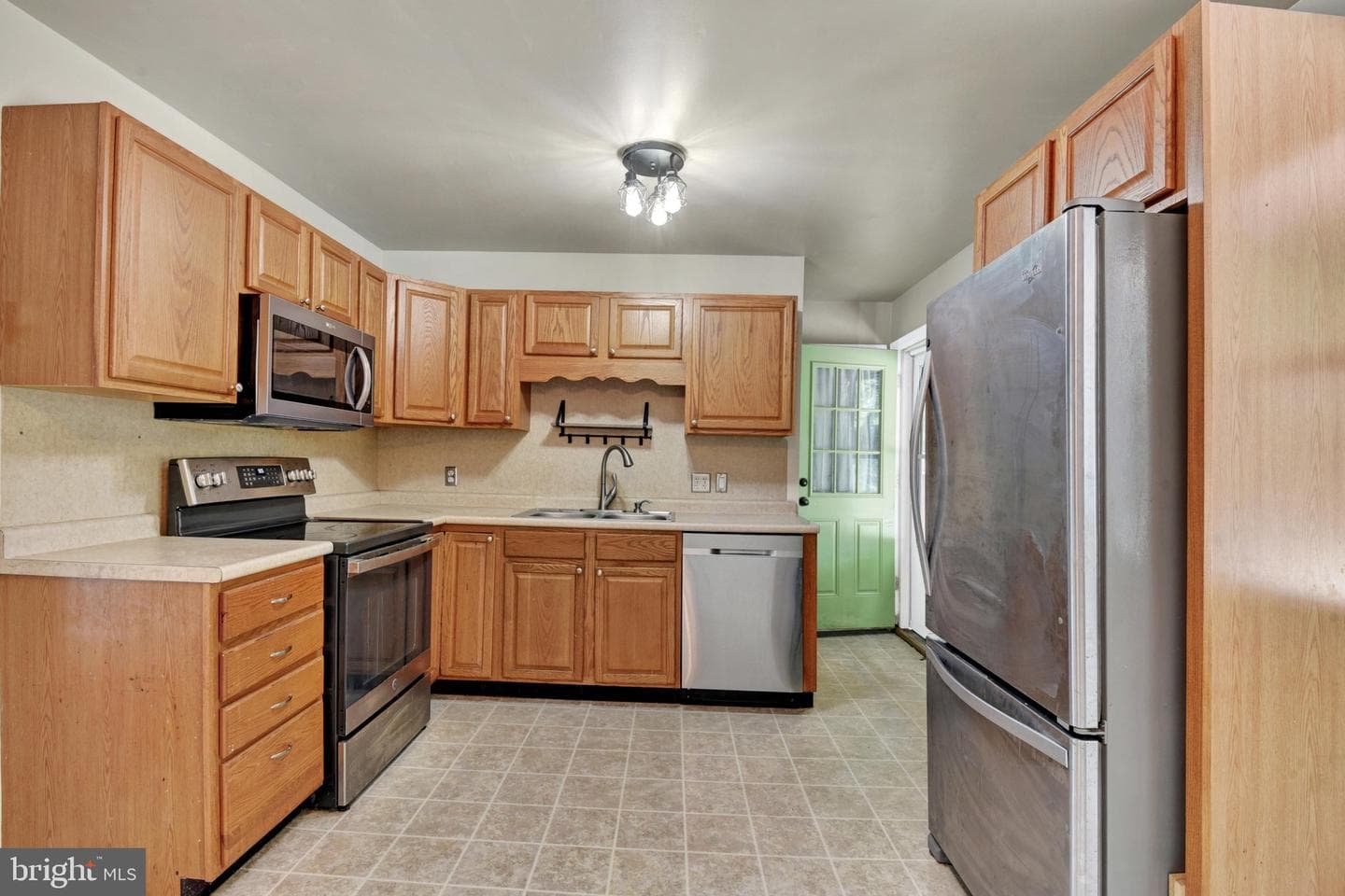 2504 Fairmount Road photo 8
