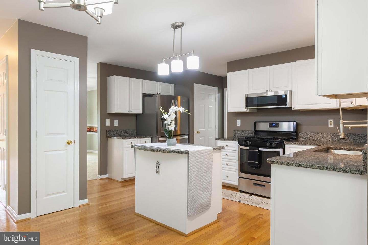 7424 Brandenburg Circle photo 10