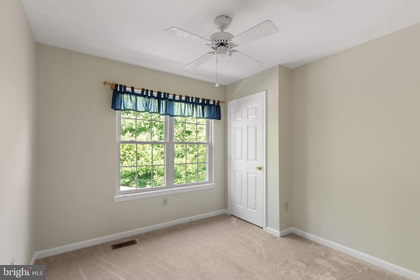 7424 Brandenburg Circle photo 25