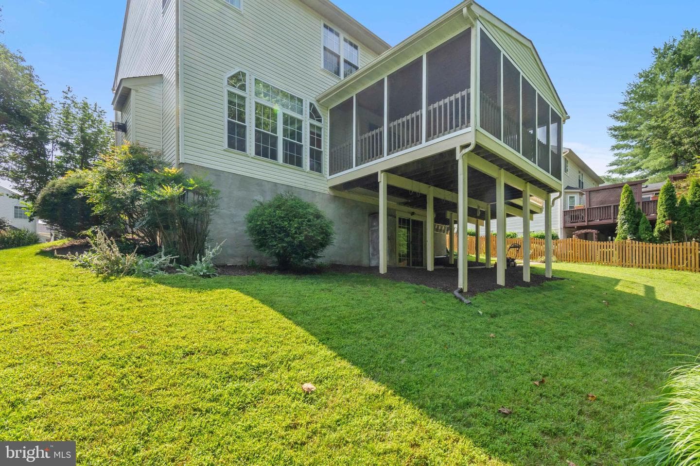 7424 Brandenburg Circle photo 40