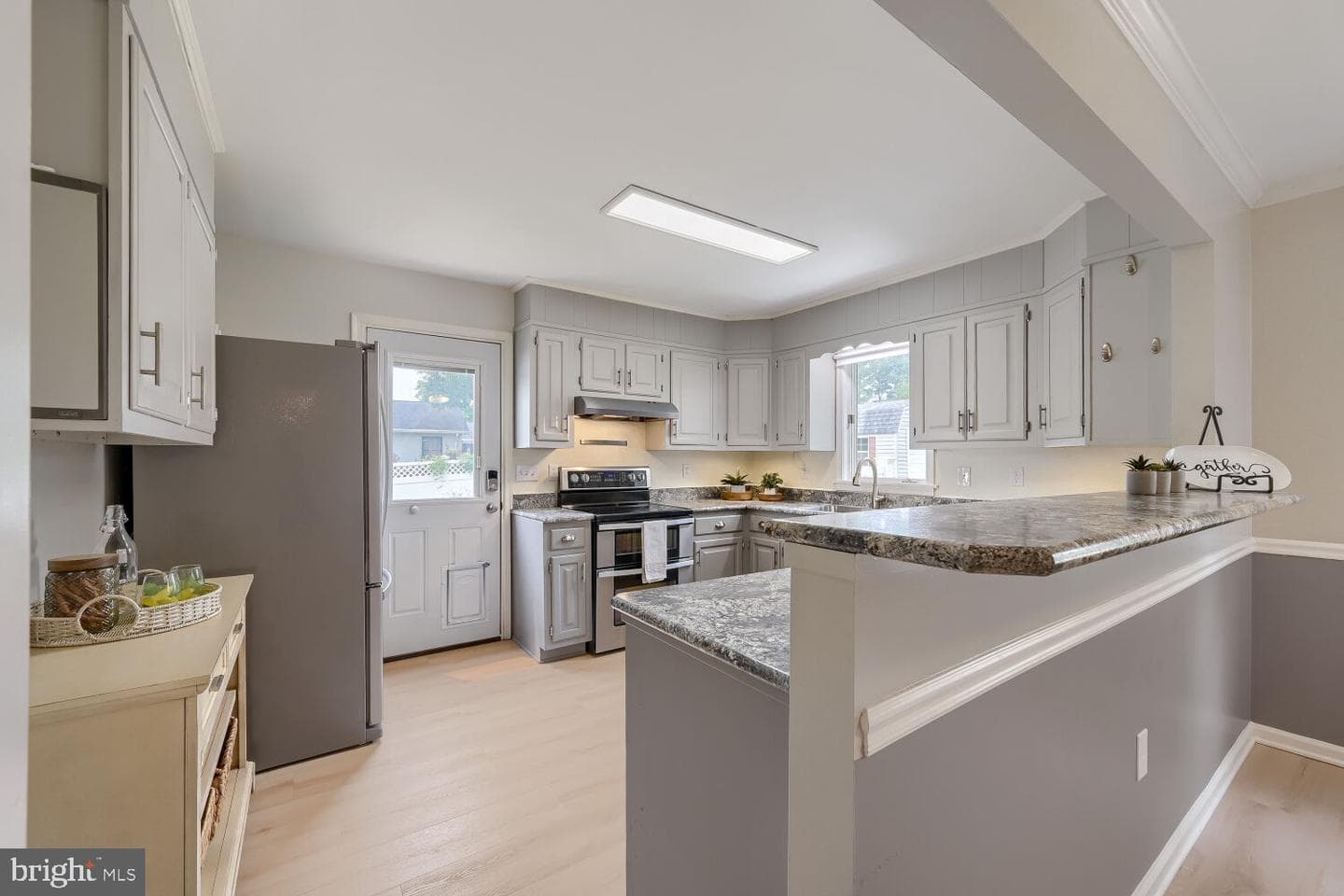 2216 Ridgemont Drive photo 7